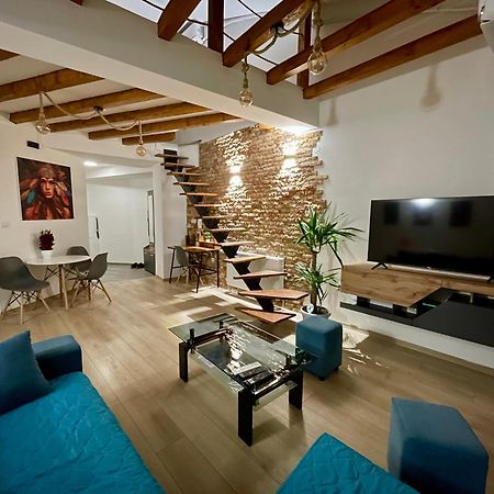 Gallery City Center Apartment Skopje Ngoại thất bức ảnh