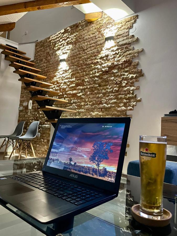 Gallery City Center Apartment Skopje Ngoại thất bức ảnh