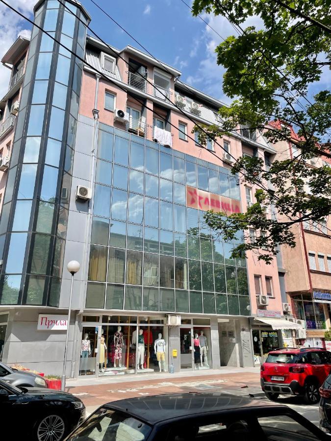 Gallery City Center Apartment Skopje Ngoại thất bức ảnh