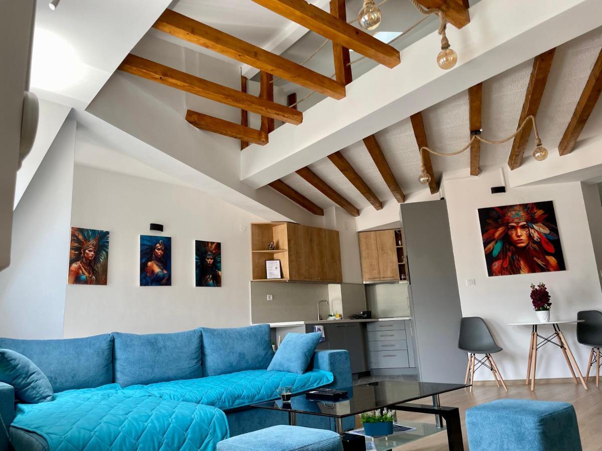Gallery City Center Apartment Skopje Ngoại thất bức ảnh